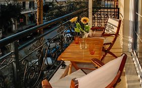St.Denis Townhouse
